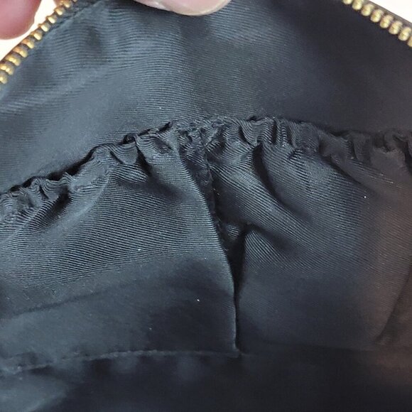 Chic Elliott Lucca Black Leather Crossbody Purse with Gold Zipper Accents - Picture 9 of 12